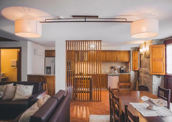 Casa Da Obrinha 컨트리하우스 Bouro